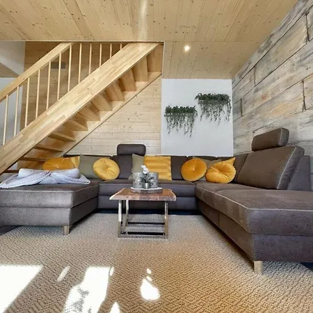 Christel Modern Retreat Holiday home